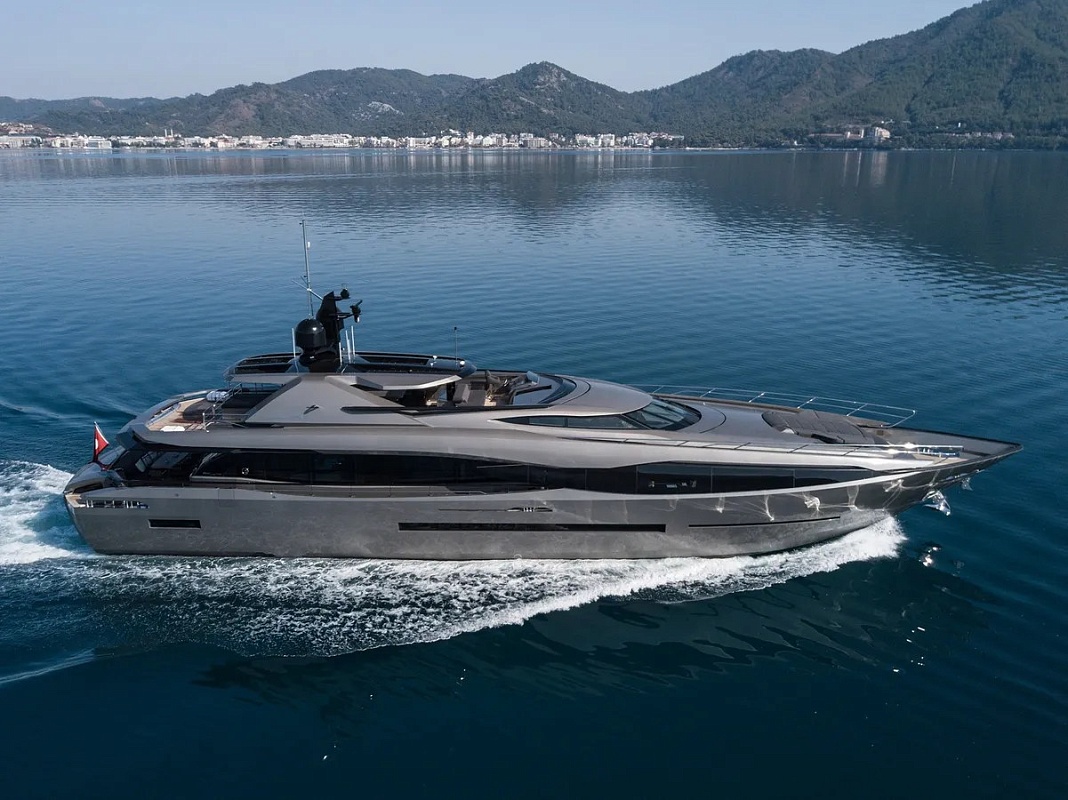 FX Yachts 38